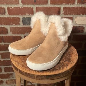 Rock & Candy women’s Neviana Chukka Boot size 9